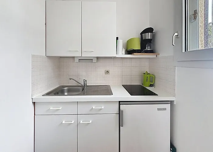 T1 Avec Balcon Pres Et Centre - Fr-1-465-126 Apartament *